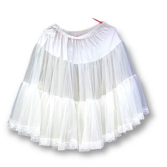 sam’s Dresses & Skirts - SOLD Host Pick!* - 50’s Retro - Vintage Tulle Petticoat - women’s size large.